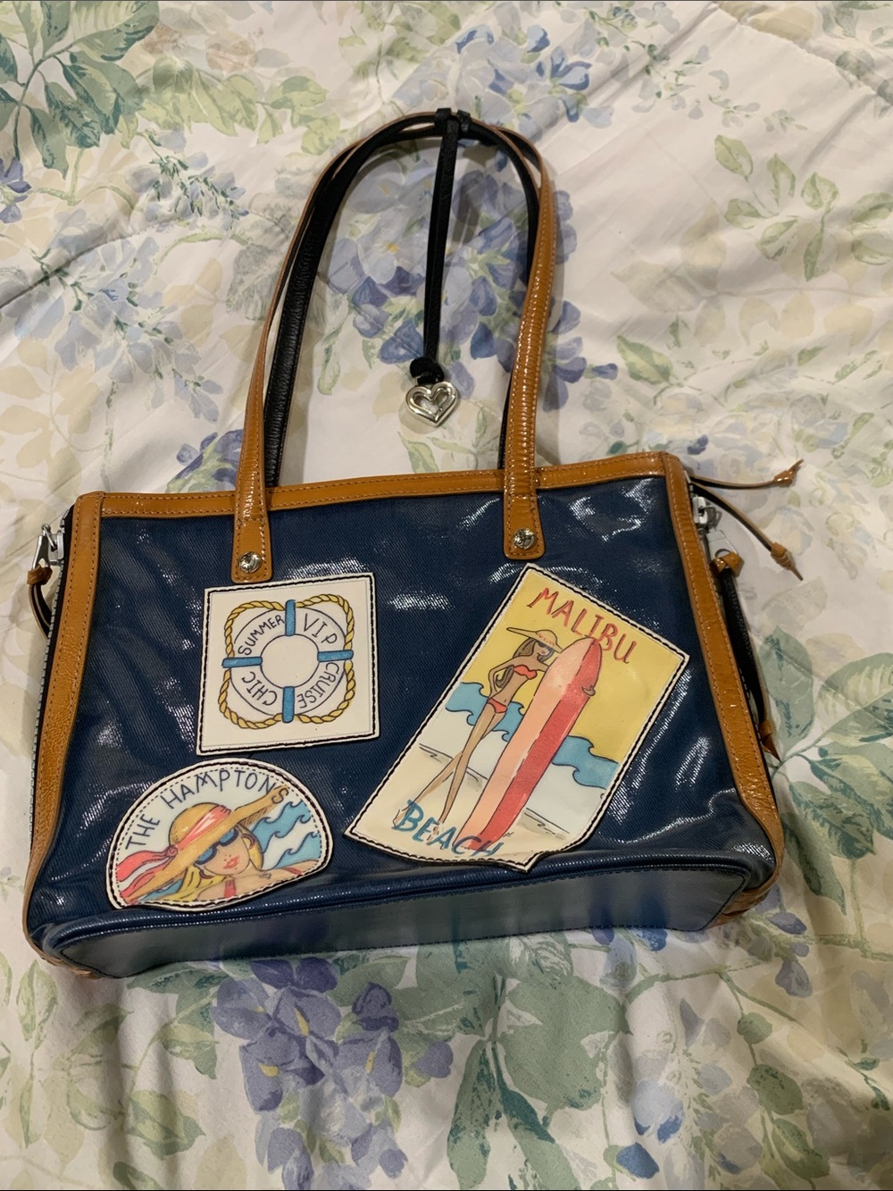 Brighton Riviera Fashionista Purse Bag Hamptons Malibu ExpandableTote Navy/Tan